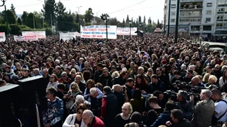 Τέμπη | "Βούλιαξε" το Σύνταγμα - Κοσμοσυρροή στις συγκεντρώσεις διαμαρτυρίας σε όλη την χώρα