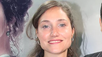 Χαρά Μάτα Γιαννάτου | Με αυτόν τον ηθοποιό έχει σχέση εδώ και 10 χρόνια η πρωταγωνίστρια της "Σκοτεινής θάλασσας"