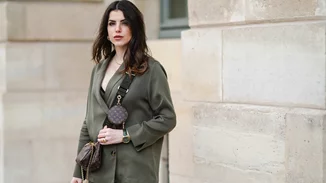 Οι κομψές μπαλαρίνες από τη Bershka που ταιριάζουν με όλα τα φθινοπωρινά σου looks