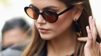 Φυσικά, πολυτελή, nude νύχια | Γιατί τόσος χαμός με το "Rich Girl manicure";