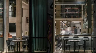 Viral πριν αυτό γίνει κουλ: Μπαρ και εστιατόρια της Αθήνας που έκαναν αμέσως σουξέ