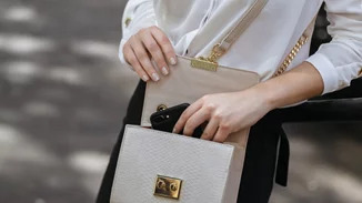 Μπήκε ο Νοέμβριος | 10 stylish μανικιούρ για να διαλέξεις τι θα κάνεις αυτόν το μήνα στα νύχια σου