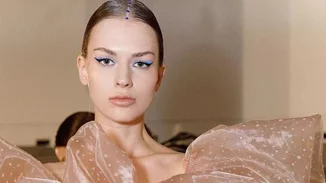 Είναι επίσημο | Αυτή είναι η μεγαλύτερη τάση στο μακιγιάζ τώρα σύμφωνα με την NYFW