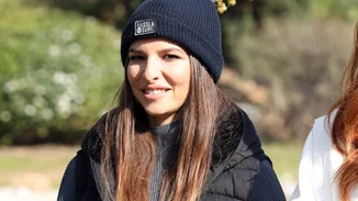 Εριέττα Κούρκουλου | Με μαύρο σακάκι και κολάν στην πρώτη εμφάνιση μετά την ανακοίνωση της εγκυμοσύνης της