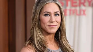 Η ελληνικής καταγωγής Jennifer Aniston ήρθε στην Κέρκυρα
