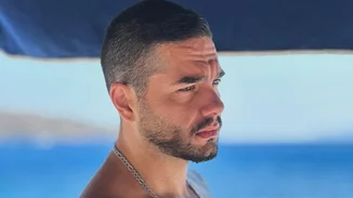 Χρήστος Μάστορας: "Nτροπαλά ευαίσθητα τυπάκια σαν εμένα έψαχναν την αγέλη τους - Nτρεπόμουν να πάω μέχρι το περίπτερο"