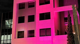 A touch of pink: H SYMMETRIA ντύνεται ροζ στον αγώνα ευαισθητοποίησης για τον καρκίνο του μαστού