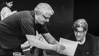 "Δον Κιχώτης" | Ο Γιάννης Μπέζος σκηνοθετεί τους Βλαδίμηρο Κυριακίδη και Θανάση Τσαλταμπάση σε καλοκαιρινή περιοδεία