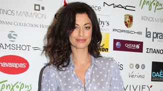 Η Δωροθέα Μερκούρη φόρεσε το 50s μαγιό-όνειρο που ταιριάζει σε κάθε σωματότυπο και ηλικία