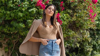 Η Σταματίνα Τσιμτσιλή με το mini φόρεμα από τη Mango που θα αναδείξει τη σιλουέτα σου