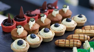 Εορτολόγιο | Ποιος γιορτάζει σήμερα, 16 Νοεμβρίου