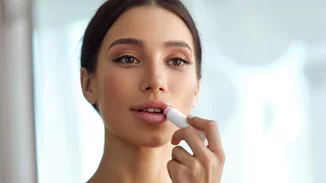 Τα καλύτερα lip balms που θα βρεις στο φαρμακείο της γειτονιάς σου