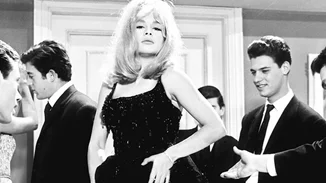 63 χρόνια πριν | Όταν η Αλίκη Βουγιουκλάκη έγινε μελαχρινή και καθήλωσε το γαλλικό κοινό