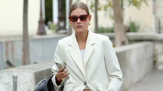 Τα capri παντελόνια επέστρεψαν | Πώς θα τα φορέσεις με στιλ