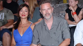 Η 9χρονη Σμαράγδα Λούλη σε σπάνιο κλικ από τη μαμά της, Έμιλυ Κολιανδρή | Με μαύρα μαλλιά και γυαλιά ηλίου