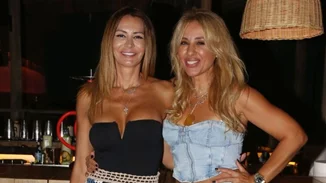 Μαρία Καλάβρια: "Χρειάζεται λίγο χρόνος, η Γωγώ Μαστροκώστα κάνει τις θεραπείες της"