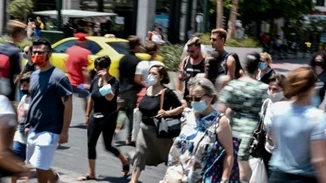 Γιατί όσοι νόσησαν με Ομικρον μπορεί να ξανακολλήσουν με τις νέες μεταλλάξεις - Στο τραπέζι η τέταρτη δόση για όλους