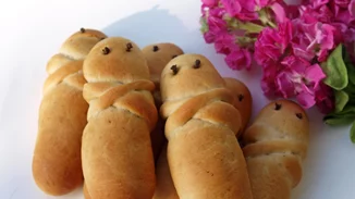 Εσύ θα φτιάξεις τα εύκολα "λαζαράκια" του Γιώργου Τσούλη; Η γλυκιά παράδοση για το Σάββατο του Λαζάρου