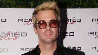 Νίνο | Έγινε συγγραφέας