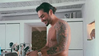 Ο Χρήστος Μάστορας είναι το απόλυτο καλοκαιρινό eye candy