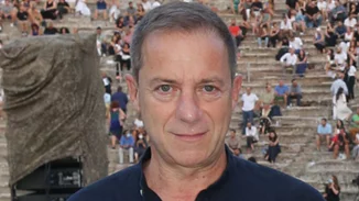 Δημήτρης Λιγνάδης | Ο δικηγόρος του διαψεύδει ότι διέφυγε στο εξωτερικό