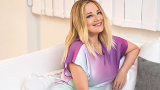 Τα summer looks της Νάνσυς Ζαμπέτογλου μας υπενθυμίζουν τι πρέπει να πάρουμε μαζί στις διακοπές