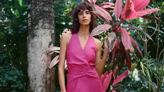 Τα πιο κομψά beachwear κομμάτια από τη Zara για τις πρώτες εμφανίσεις στην παραλία