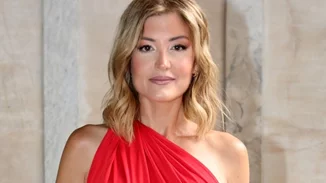 9 χρόνια πριν | Η Ράνια Τζίμα με το πιο minimal νυφικό που είναι ιδανικό για πολιτικό γάμο