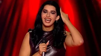 Angel - The Voice | Ποια είναι η 18χρονη τρανς εγγονή της Δούκισσας;