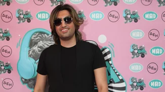 Δημήτρης Σχοινάς | Ο γιος της Καίτης Γαρμπή και του Διονύση Σχοινά σε νυχτερινό κέντρο με γοητευτική συνοδό