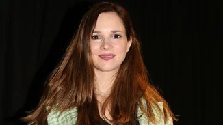 H Ευγενία Δημητροπούλου στο Yupiii | "Ο Γλυκάνισος είναι μία σειρά που αγαπώ. Θα ήθελα να μην υπάρχει μία αδήριτη ανάγκη για κυνήγι τηλεθέασης"