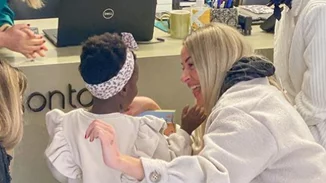 Χριστίνα Κοντοβά | Η κόρη της, Ada, την επισκέφτηκε στο γραφείο της