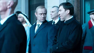 Αγνώριστος ο Jude Law ως Vladimir Putin στην ταινία The Wizard of the Kremlin