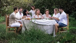 Πάτρα | Την Τετάρτη η Άντζελα Γκερέκου υπογράφει το βιβλίο της, με τίτλο "Γεύσεις και Μνήμες - Τριάντα Κερκυραϊκές συνταγές της μαμάς"