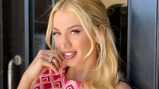 Ο Βλάσσης Σταθοκωστόπουλος δείχνει τη συλλογή με τα αυτοκινητάκια του στην κάμερα της μαμάς του | Η τρυφερή ανάρτηση της Κωνσταντίνας Σπυροπούλου