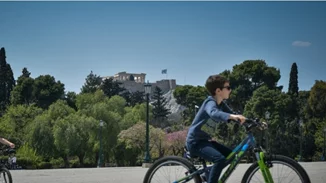 Αίθριος καιρός σήμερα με τοπικές νεφώσεις - Πότε έρχονται αλκυονίδες ημέρες με 20άρια