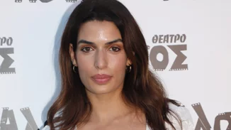 Η Τόνια Σωτηροπούλου με μία εμφάνιση που θα ζήλευε κάθε Παριζιάνα