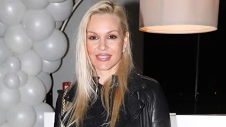 Γέννησε η Βίκυ Κάβουρα | Έγιναν γονείς με τον Γιώργο Τζαβέλλα