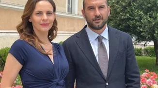 Έφη Αχτσιόγλου | Θετική στον κορονοϊό, λίγες ημέρες μετά τον έξι μηνών γιο της