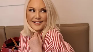 Στο σπίτι της Ρούλας Κορομηλά | Ο εντυπωσιακός χριστουγεννιάτικος στολισμός