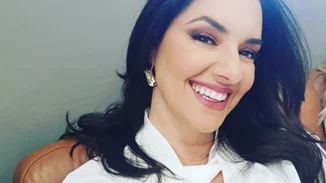 Ρία Μουρατίδη | Η αποφοίτηση της πανέμορφης κόρης της Νόνης Δούνια