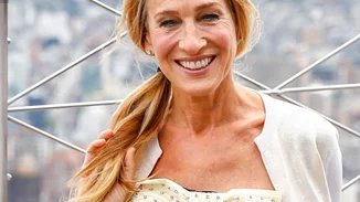 Sarah Jessica Parker | Μιλά άπταιστα ελληνικά σε επεισόδιο του "And Just Like That"