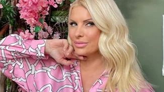 Ελένη Μενεγάκη | Ο πολύ οικονομικός τρόπος με τον οποίο "εξαφανίζει" τις ρυτίδες στο πόδι της χήνας