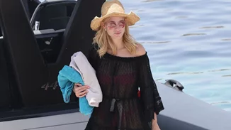 Η Δούκισσα Νομικού με τα παιδιά της στο σπίτι τους στη Μύκονο - Η σπάνια εικόνα από την καθημερινότητά τους στο νησί