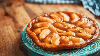 Η μόνη συνταγή για μηλόπιτα που χρειάζεσαι | Αφράτη σαν κέικ και έτοιμη σε 5 λεπτά