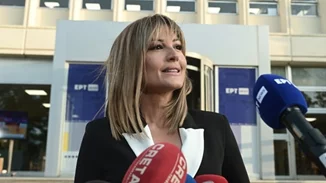 Νικήτρια του debate η... Ράνια Τζίμα | "Ας τη βγάλουμε πρωθυπουργό να τελειώνουμε" - Αποθέωση στο Twitter