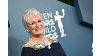 Glenn Close | Στην Αθήνα η διάσημη ηθοποιός – Η φωτογραφία της με την Isabelle Huppert