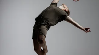 O Ουκρανός χορευτής, Σεργκέι Πολούνιν, που είχε κάνει τατουάζ με το πρόσωπο του Πούτιν στο στήθος, δεν θα χορέψει στο Μιλάνο