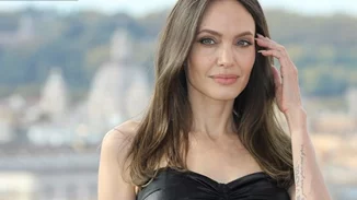 Η νέα βιογραφική ταινία για την ταραχώδη ζωή της Μαρίας Κάλλας έχει πρωταγωνίστρια την Αngelina Jolie.