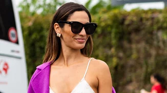 Είσαι μελαχρινή; Αυτά είναι τα πιο κολακευτικά χρώματα μαλλιών για εσένα φέτος